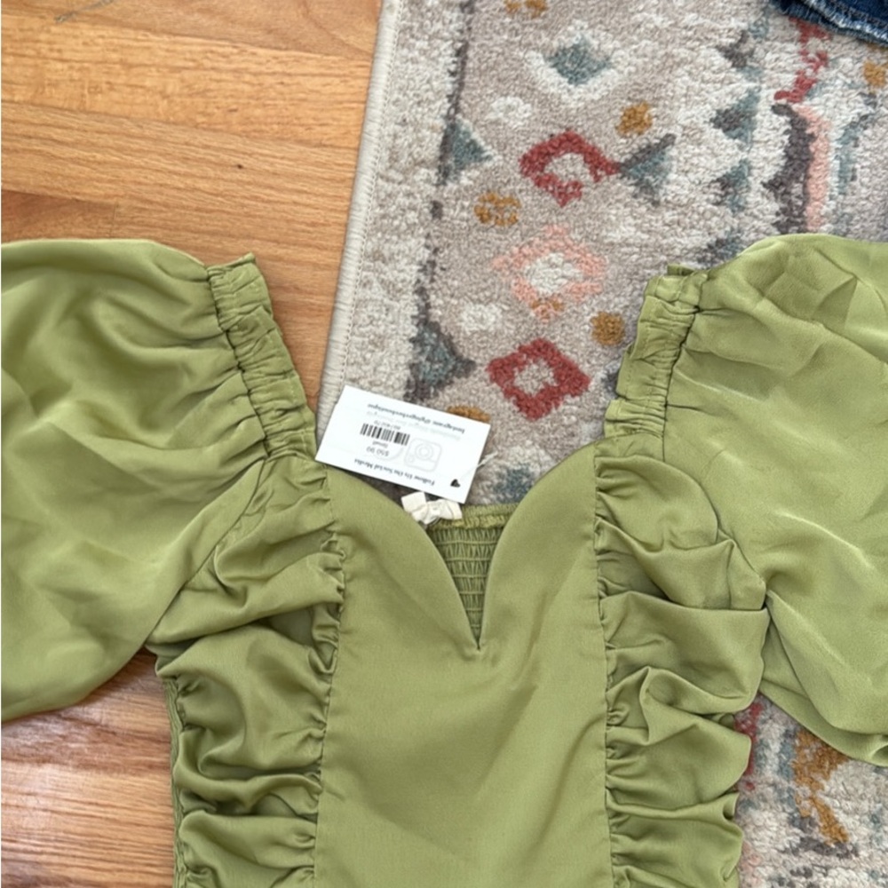 Green Puff Sleeve Top